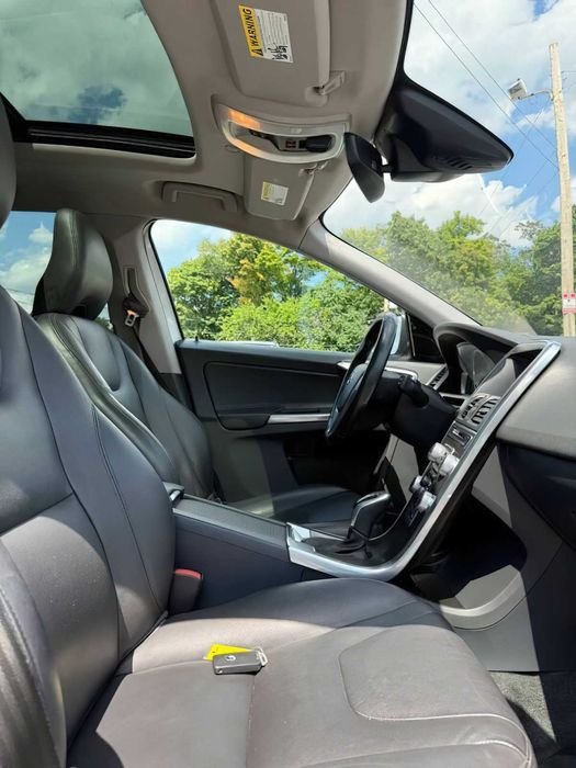 Volvo XC60 T5  Premier      2016