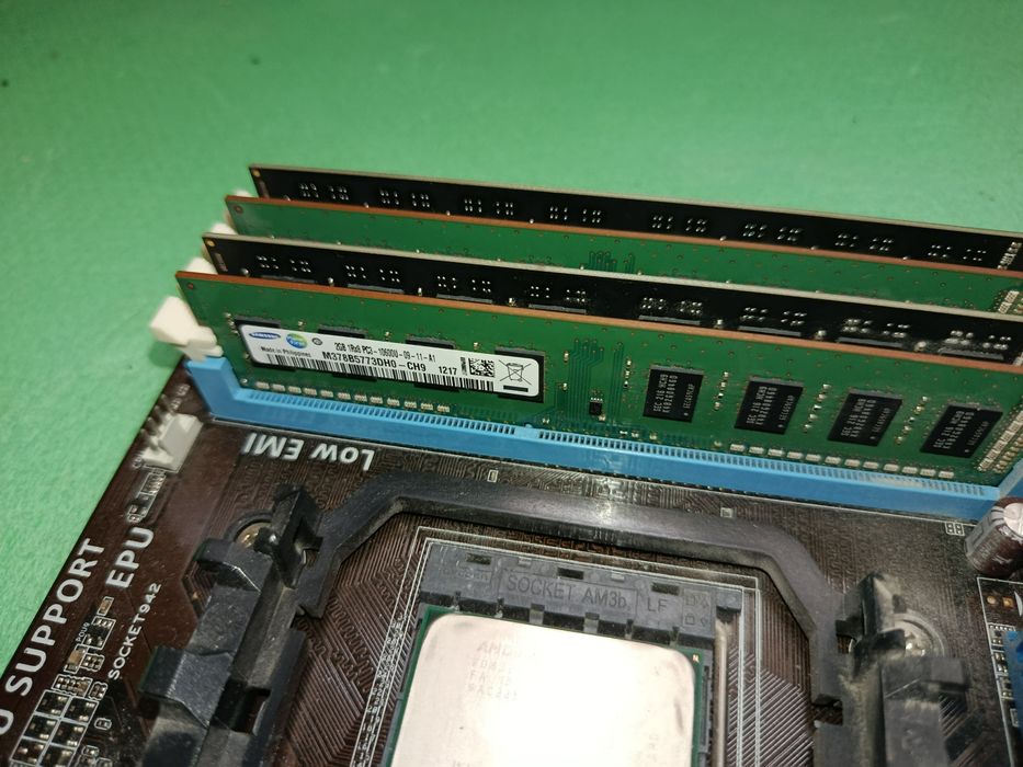 FX-8320 + 20 ГБ DDR3 + плата ASUS M5A78L LE (на запчастини)