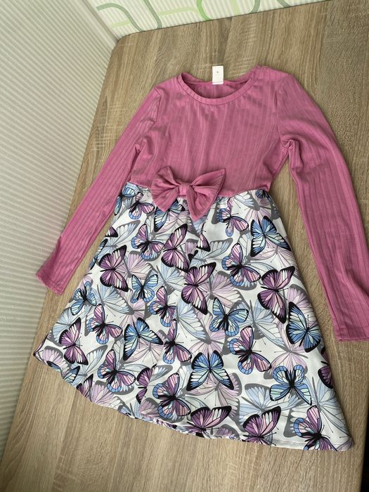 Плаття на дівчинку