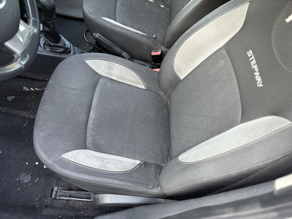 Uszkodzone dacia sandero stepway