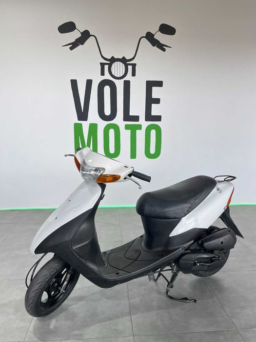 Скутер Suzuki Lets 3