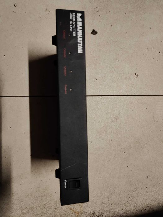 Manhattanie HDMI splitter