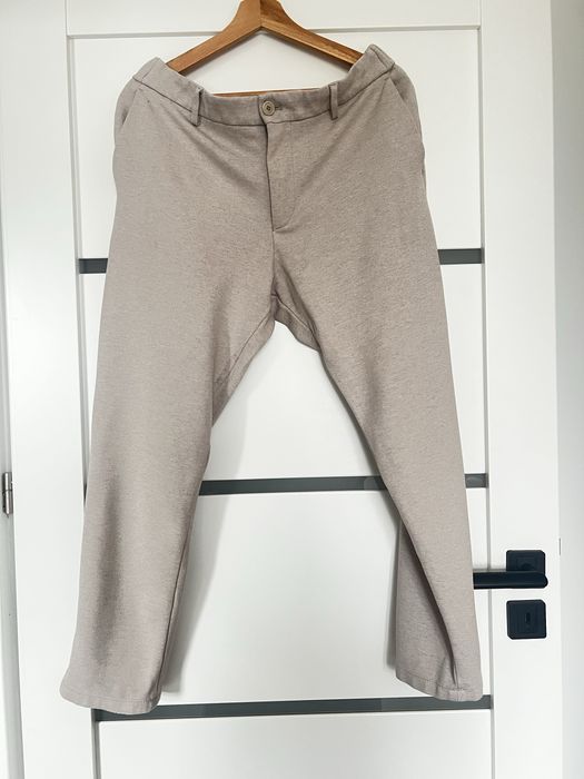 Beżowe eleganckie spodnie