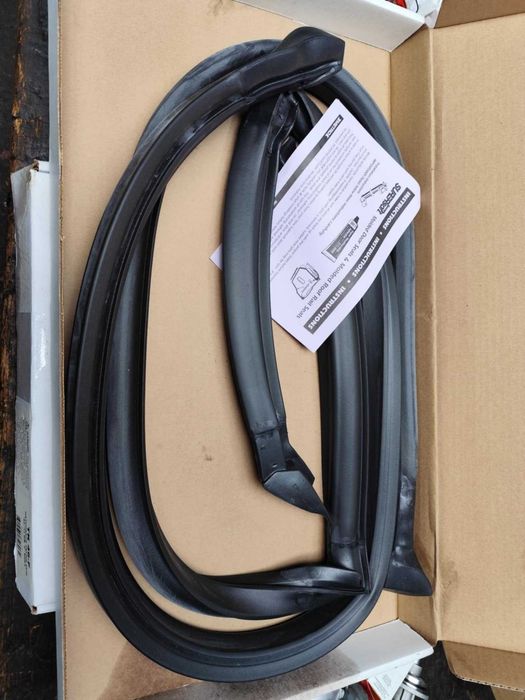 Chevrolet Camaro Pontiac Firebird Trans Am nowe uszczelki szyb 1982-92