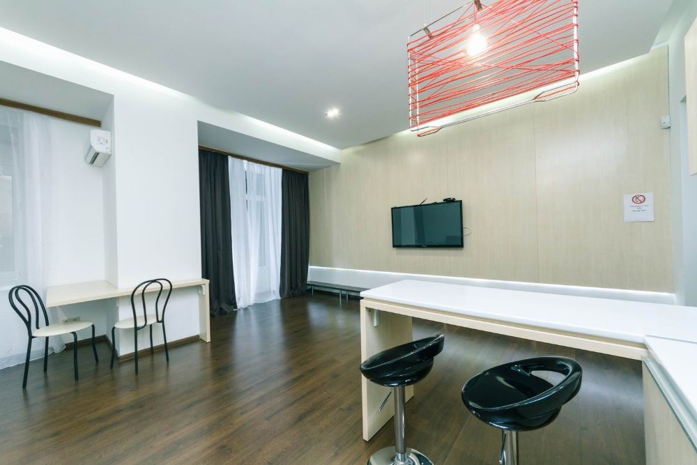 3к Крещатик 21, метро Хрещатик, Майдан, з терасою