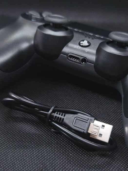 Comando PS4 absolutamente Impecável igual a novo