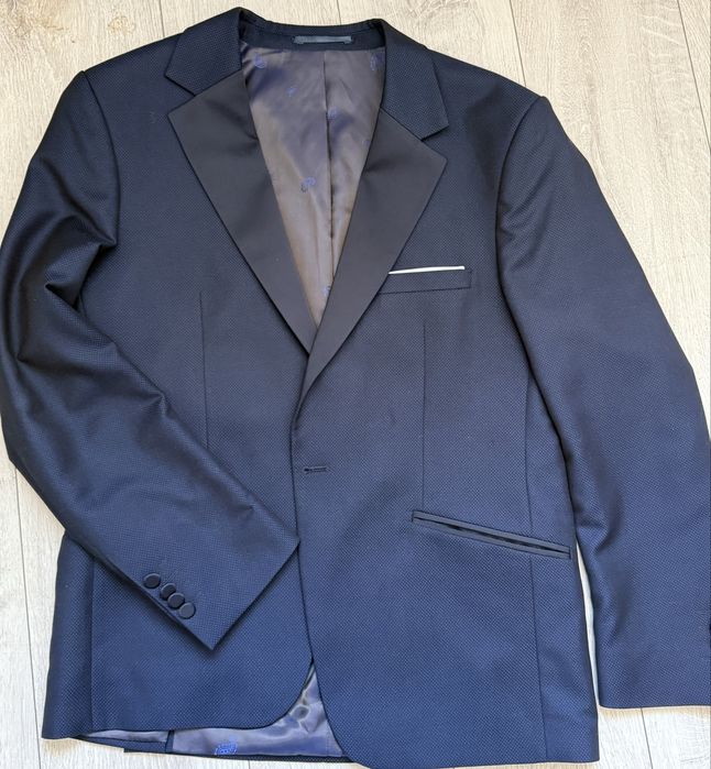 Smokingowy Garnitur Męski