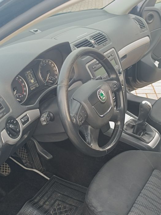 Skoda Octavia — fotografia 9
