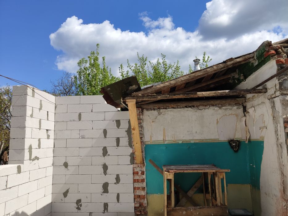 Покрівля, дах, криша, кровля .