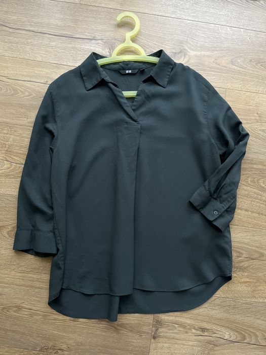 Базова блуза Uniqlo