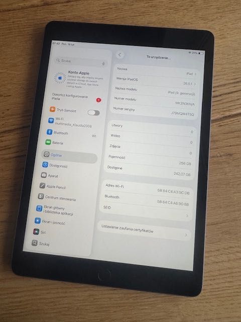 APPLE iPad 9 generacji model A2602 Bat. 98%