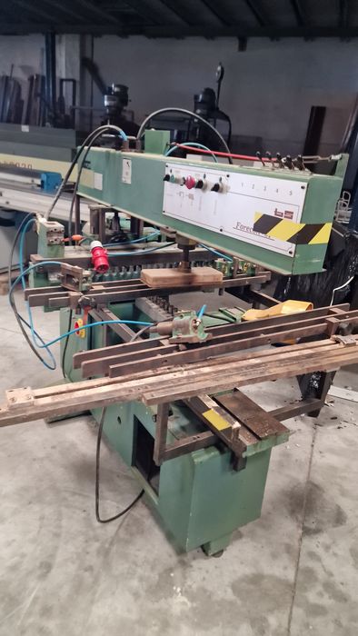 Multifuradora de três cabeças maquinas de carpintaria