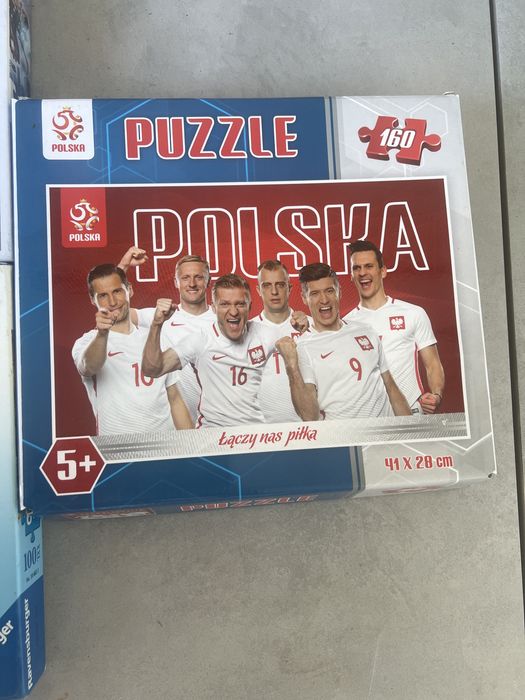 Zestaw 3 puzzli 5,6,7+ Trefl : Avengers, pilkarze i dinozaur