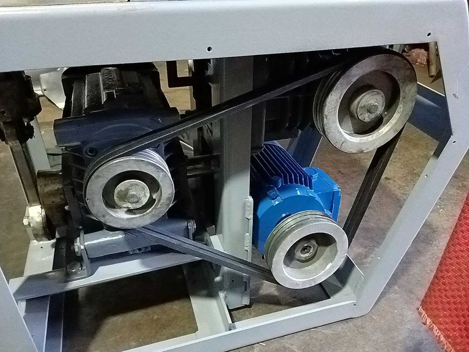 Тестомес тестомесильная машина МТМ 60,  60 литров