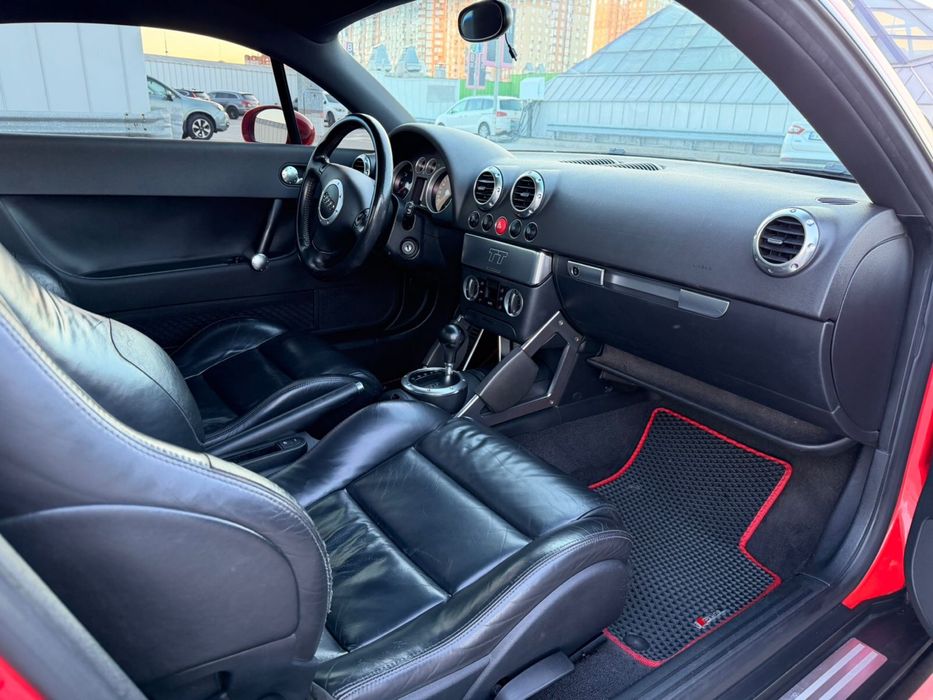 Продам автомобіль Audi TT