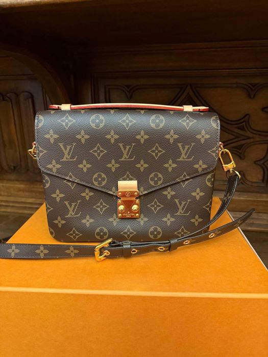 Сумка Louis Vuitton