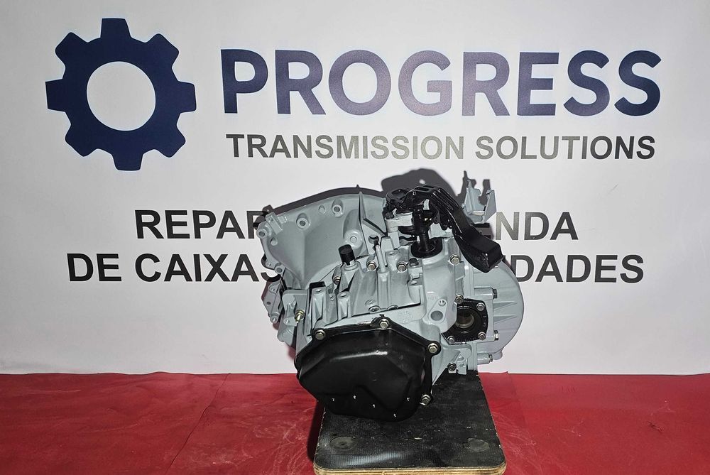 Caixa 5 velocidades recondicionada Citroen Jumpy 2.0 HDI Ref: 20LM26