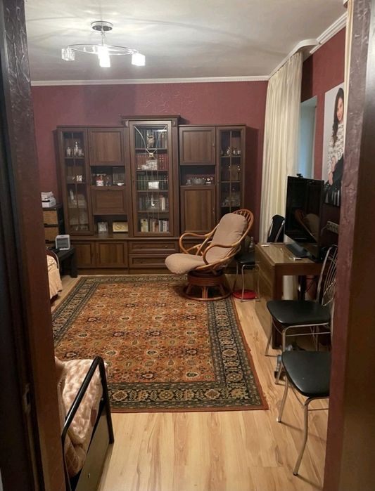Продам жилой дом( часть дома) с капитальным ремонтом гДергачи.