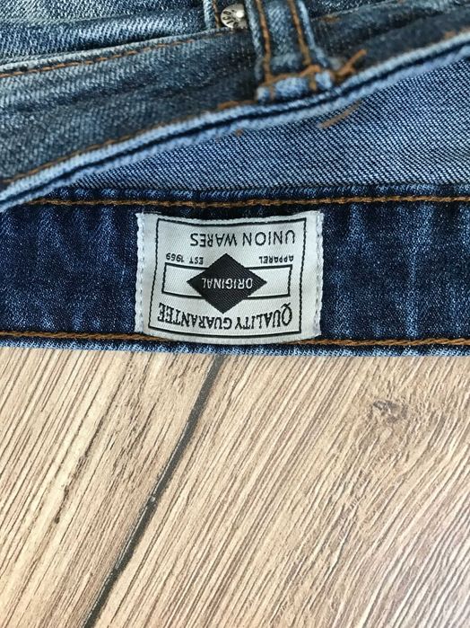 Spodnie jeansowe z dziurami Denim.Co rozm. W34 L30