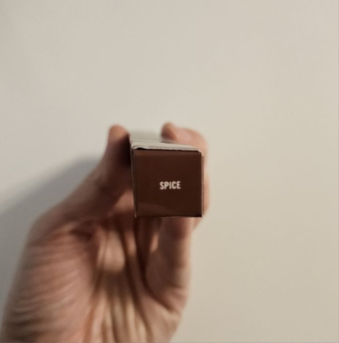 MAC konturówka so ust Spice