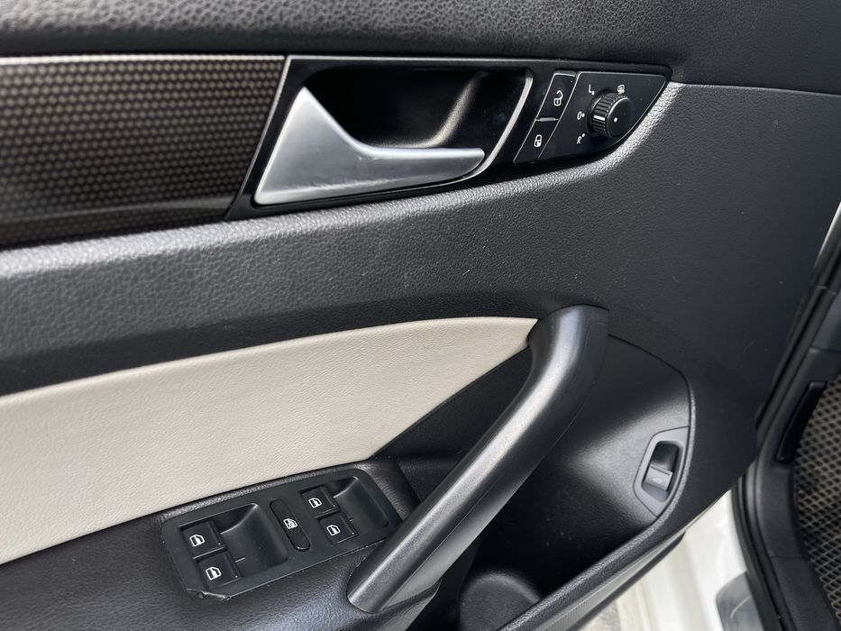 Volkswagen b7 2016