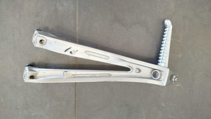 Set Podnóżek Prawy Tył Pasażera Yamaha YZF R1 RN12. 2004-06 [514]