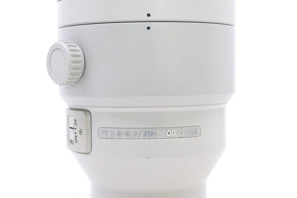 Sony FE 200-600mm f/5.6-6.3 G OSS + Bolsa de transporte