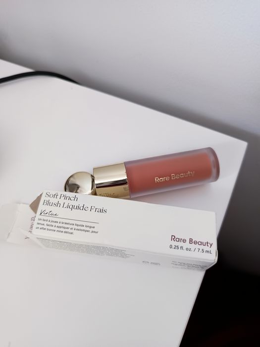 Rare Beauty róż virtue nowy