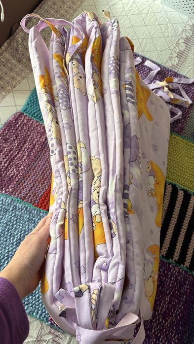 Захист на дитяче ліжечко (бортики)