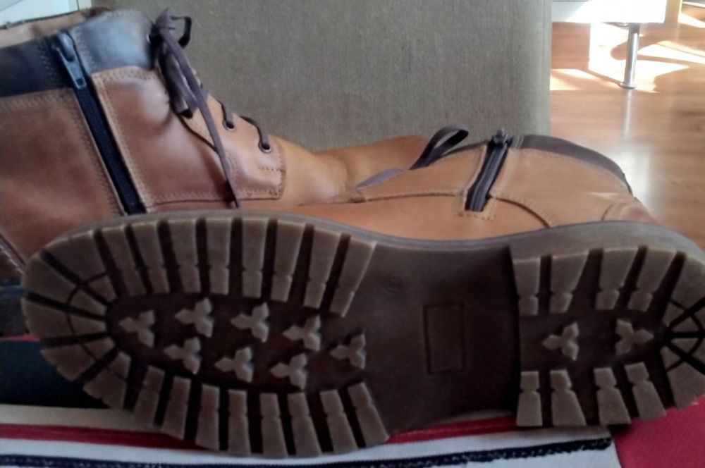 Sprzedam ,mało noszone buty, skóra,43 rozmiar