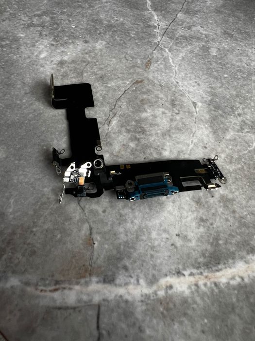 iPhone 13 запчастини розборка