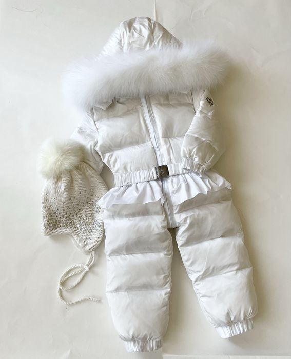 Слитный  суцільний зимовий пуховий зимний комбинезон Монклер Moncler