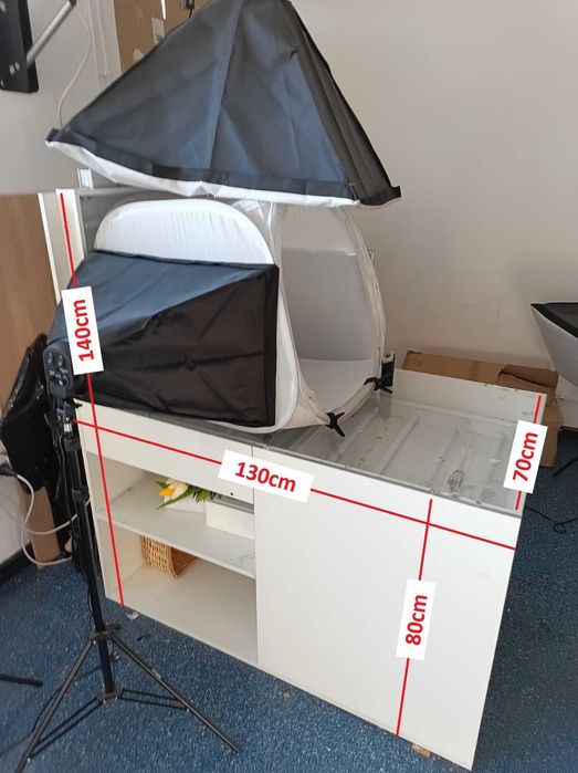 Studio fotografii bezcieniowej - stół, namiot bezcieniowy, oświetlenie