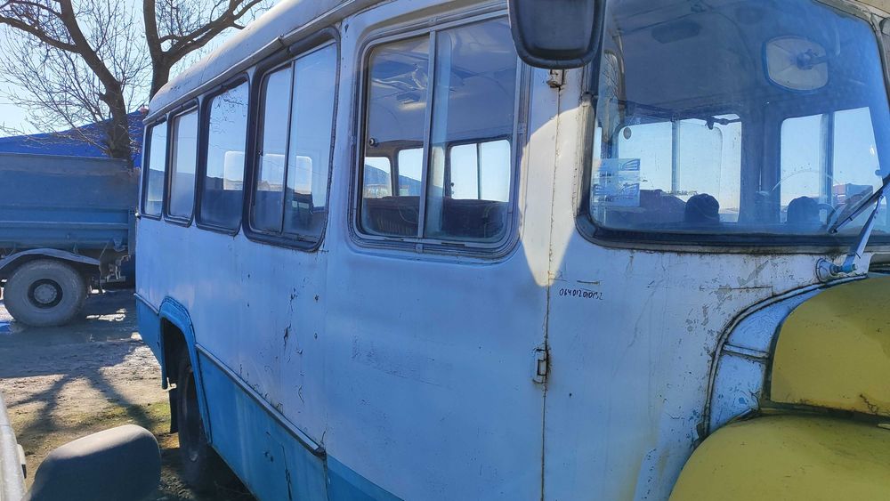Автобус КАВЗ 3270