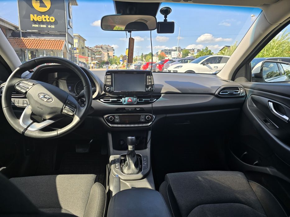 Hyundai i30 Fastback wersja smart 1.5 tgdi mhev salon polska automat