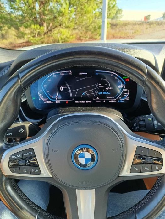 BMW 530E PACK M Viatura Nacional e estimada