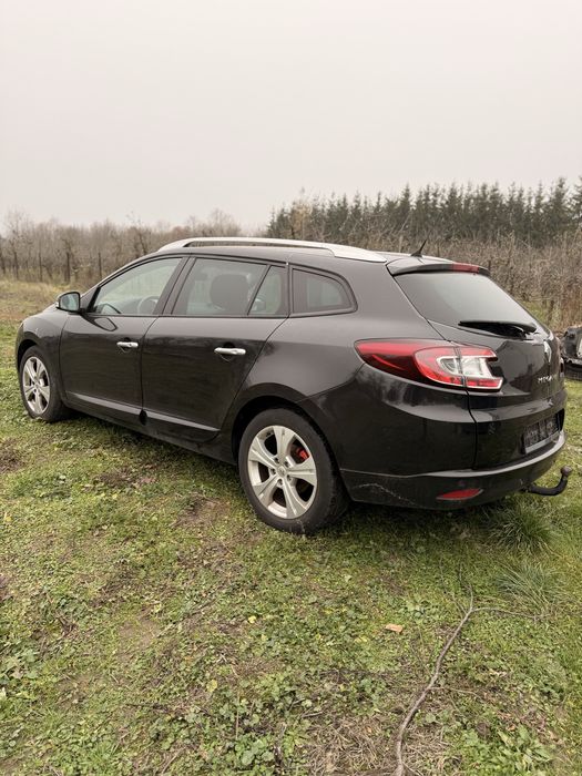 Renault Megane 3 na cześci błotnik klapa drzwi zderzak lampy hak tył