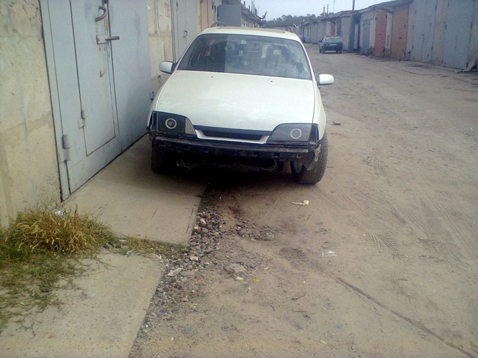 Скло фар прозоре Опель Омега Вектра Кадет стекло фары фари линзы фар