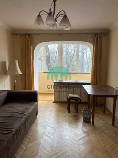 Підселення в квартиру для дівчат Бандери (П)