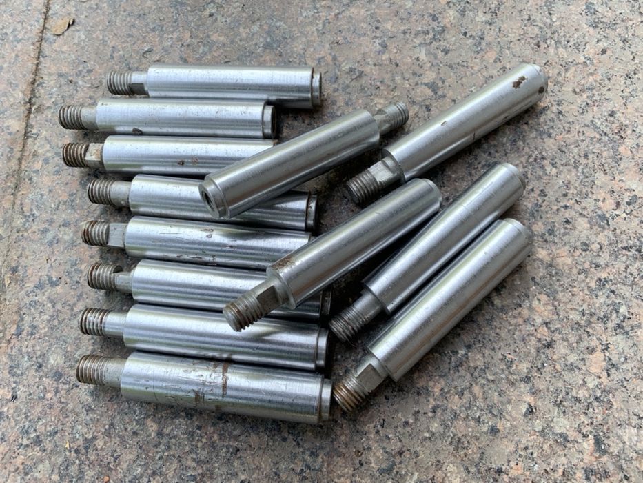 Крепеж, фурнитура - уголки, магниты