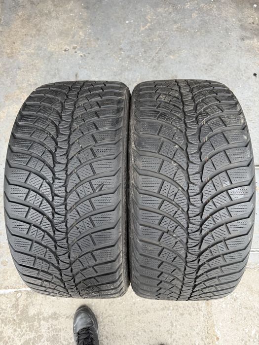 Пара зимових шин R19 255 35 Kumho Склад Осокорки RLX