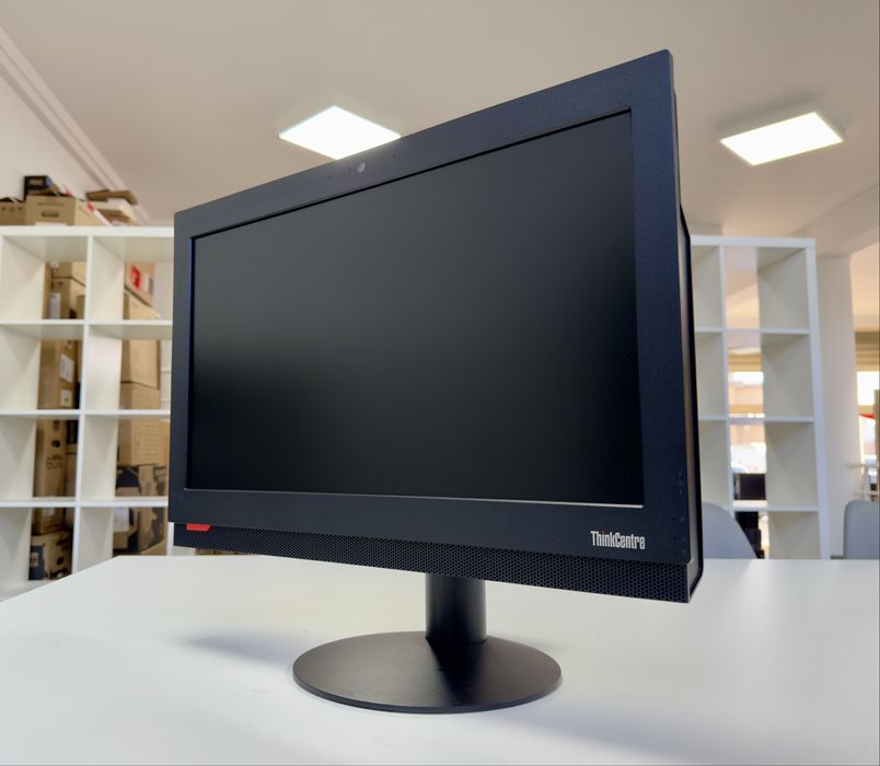 All-In-One Lenovo M810z | i5-6400 | 16GB | 256GB SSD | 1 ANO GARANTIA