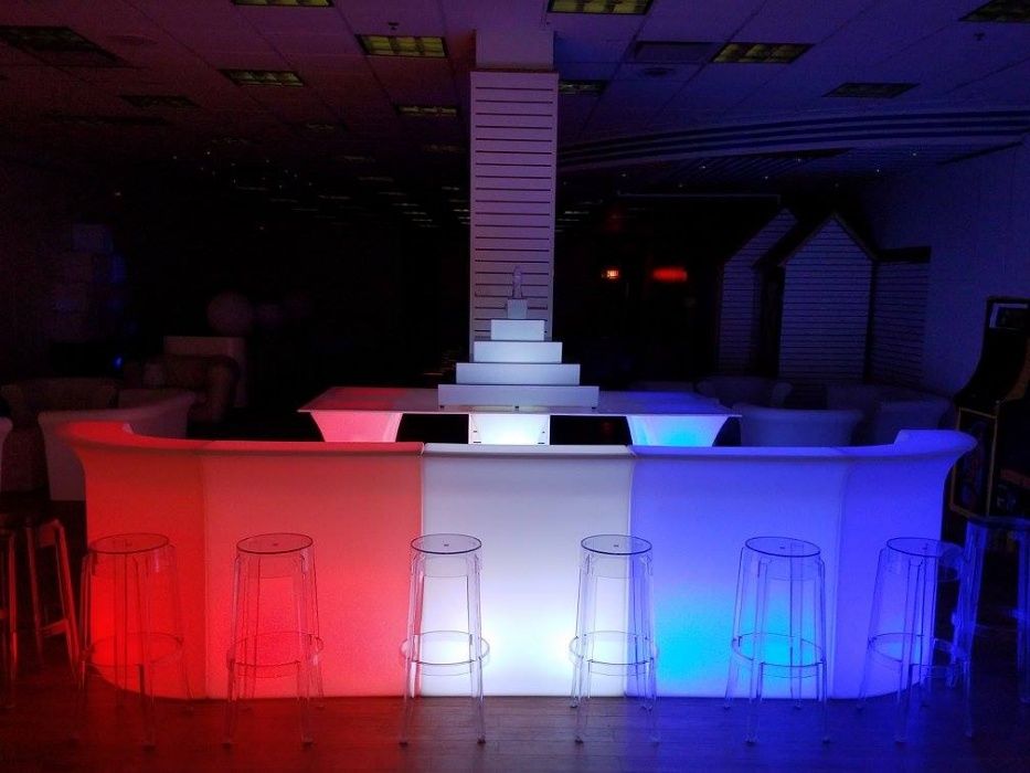 Bar com iluminação