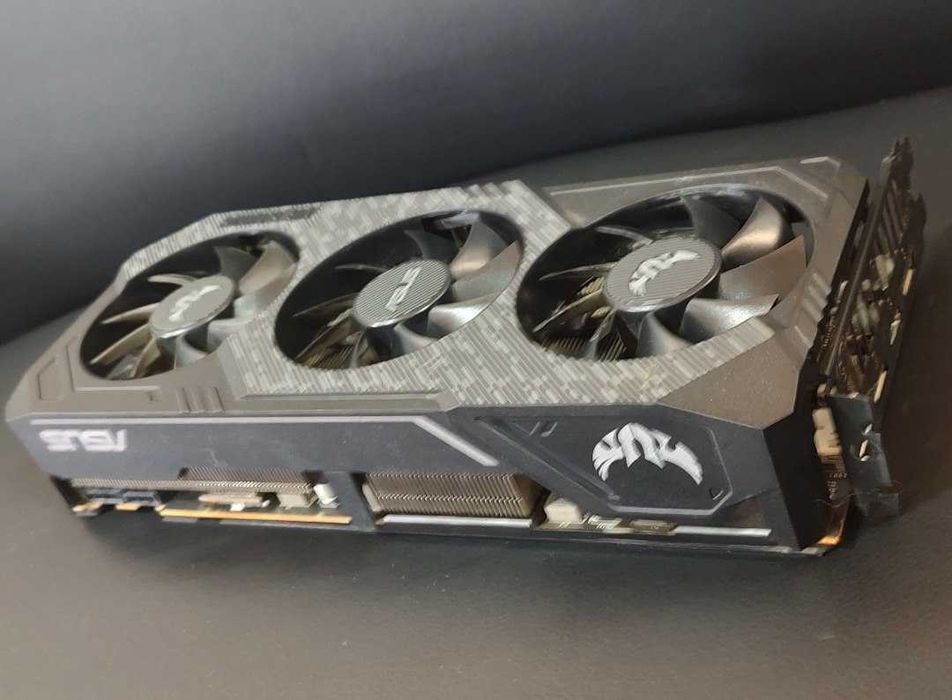 ASUS TUF RX 5700 XT 8GB Gaming состояние!