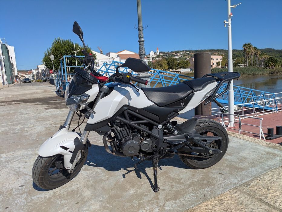 Benelli TNT 125 2019 Revisões em dia + Extras