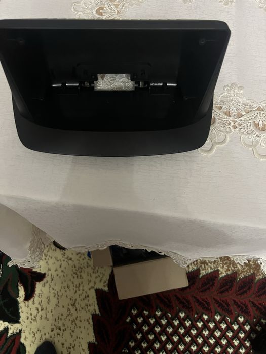 Продам нову рамку для андроїд магнітоли Меган 3 на 9 дюймів