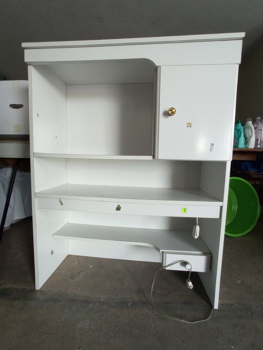 Secretária / estante