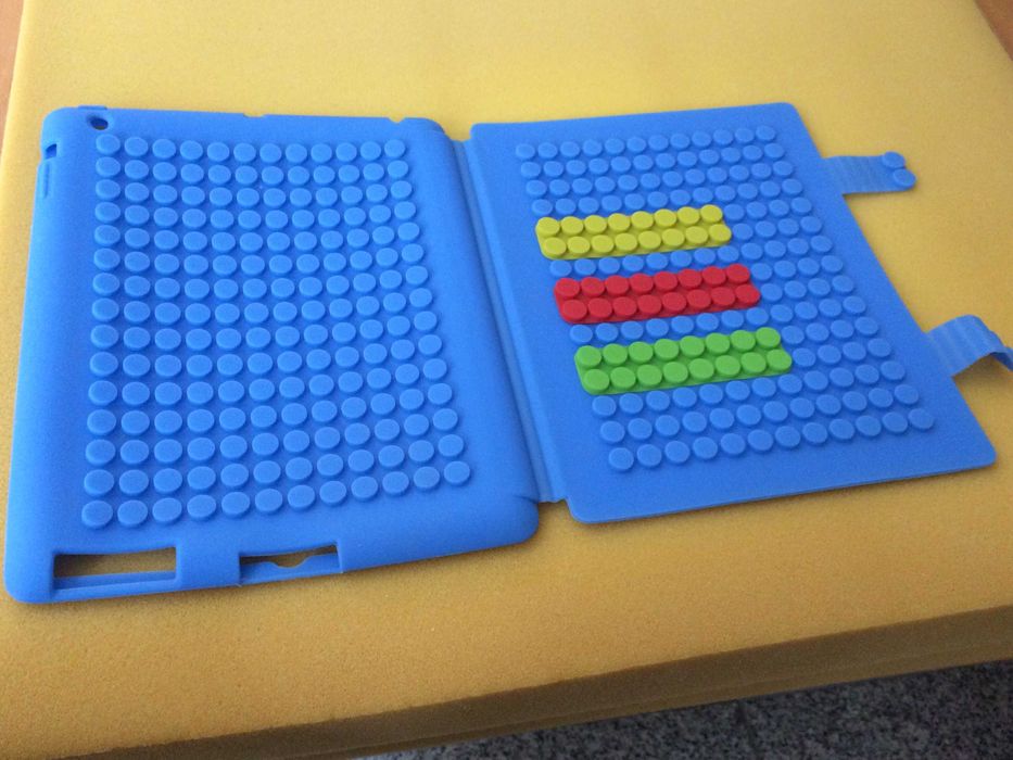 IPad 1.ª Geração com capa Lego64751907706115121