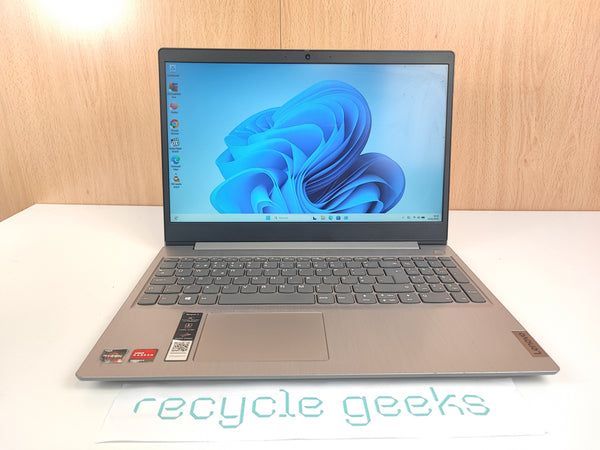 Lenovo IdeaPad 3 AMD Ryzen 3 3250U 8GB DDR4 256GB NVMe Teclado PT