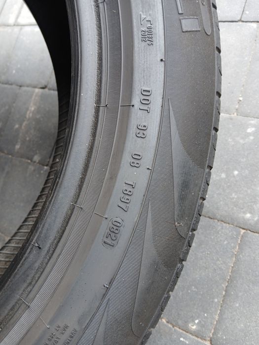 Opony 235/55/19 komplet 4 szt. 2021